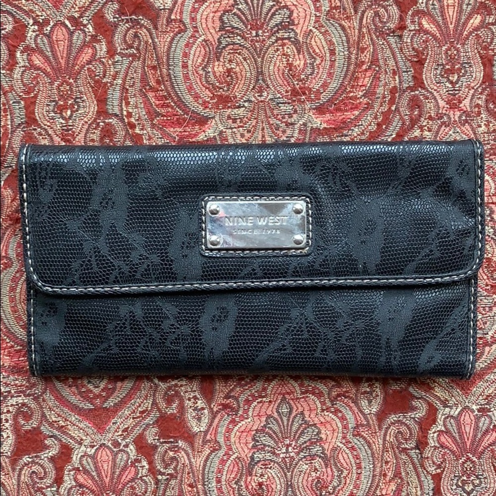 Nine West wallet